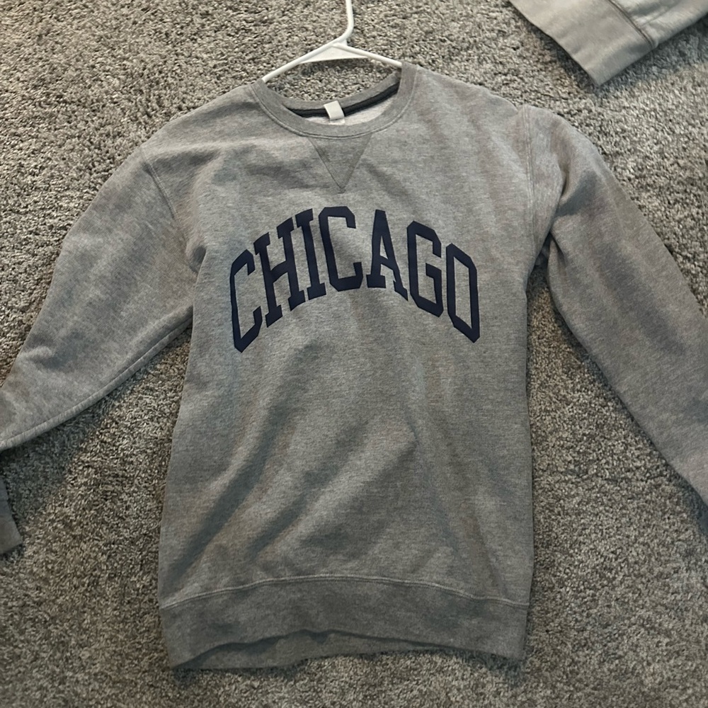 Chicago crew neck size S